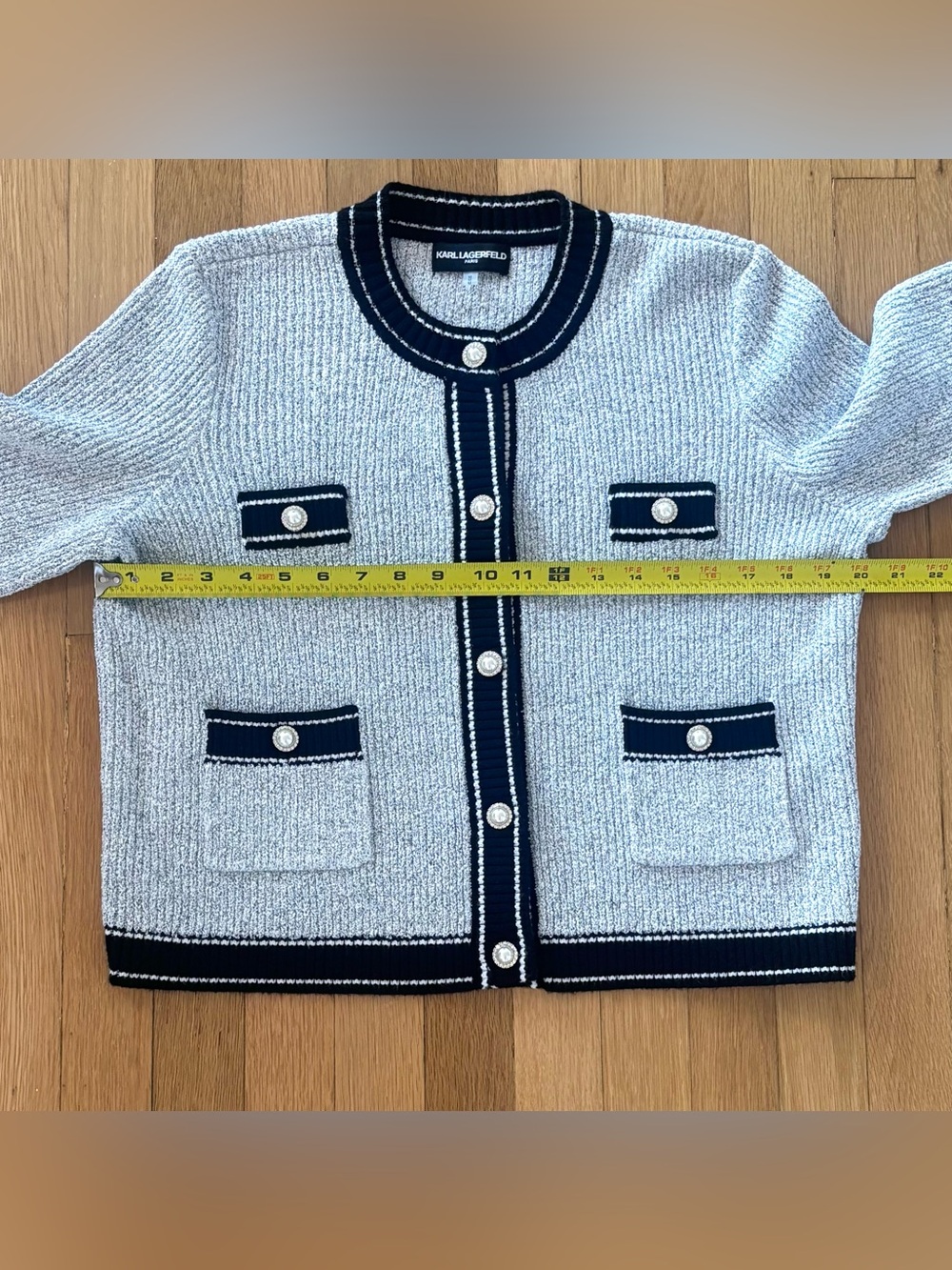 Karl Lagerfeld Paris Chunky Knit Button Cardigan Medium Grey Black Sweater Prep - Picture 9 of 12